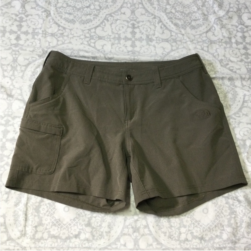 The North Face Shorts 8